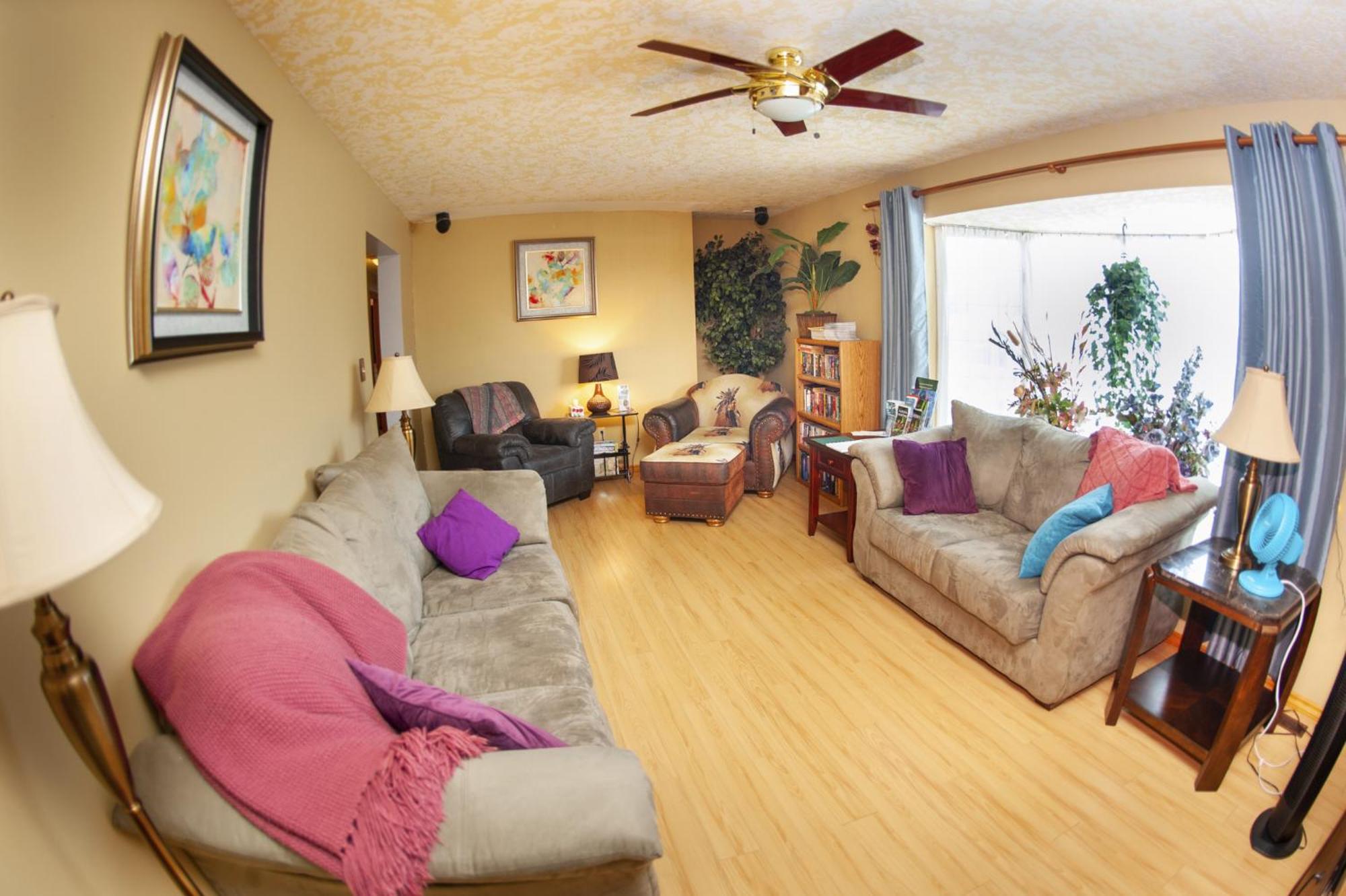 Tiga Bed And Breakfast Yellowknife Exterior foto